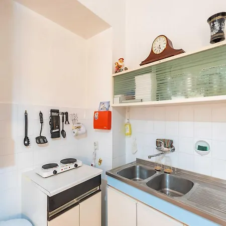 Two Stars Two Beds Downtown - One-bedroom