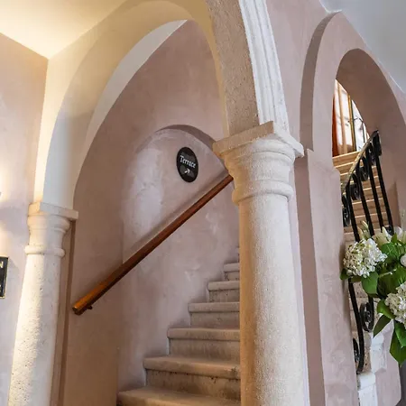 Two Stars Two Beds Downtown - One-bedroom * Dubrovnik